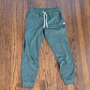 Vuori Performance Joggers Marsh Heather Green